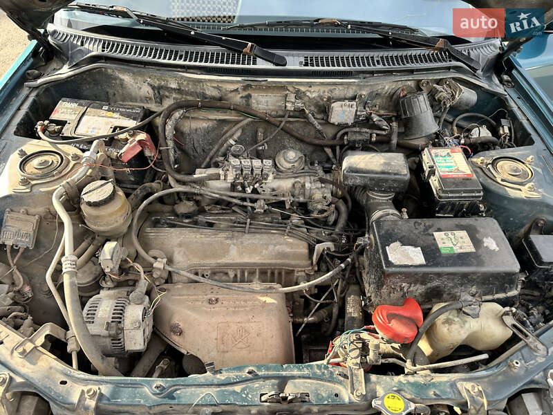 Внедорожник / Кроссовер Toyota RAV4 1995 в Николаеве