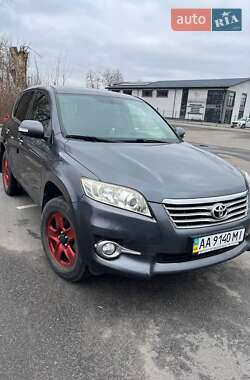 Позашляховик / Кросовер Toyota RAV4 2012 в 