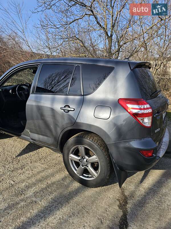 Позашляховик / Кросовер Toyota RAV4 2012 в Звягелі фото 9 Позашляховик / Кросовер Toyota RAV4 2012 в Звягелі