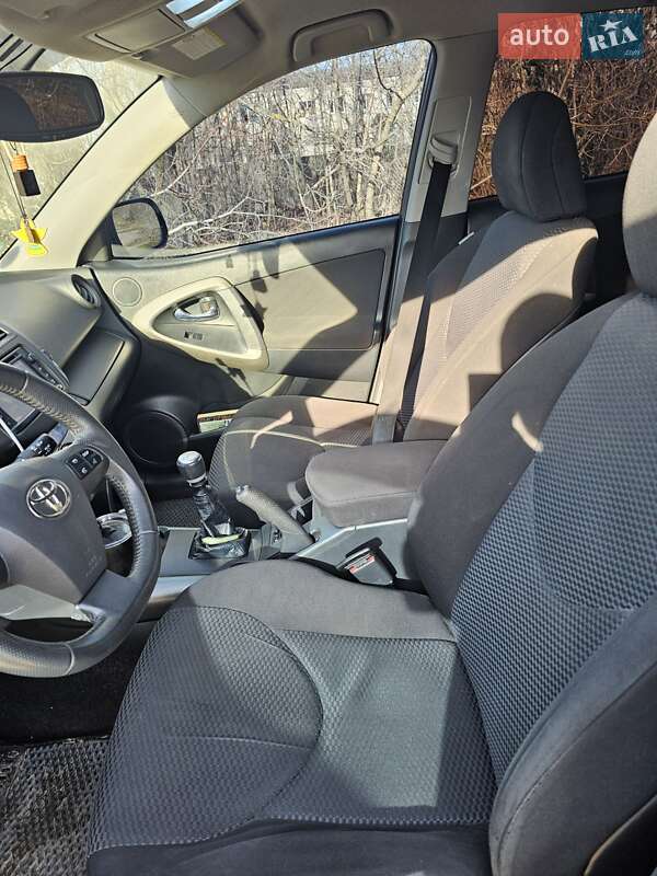 Позашляховик / Кросовер Toyota RAV4 2012 в Звягелі фото 10 Позашляховик / Кросовер Toyota RAV4 2012 в Звягелі