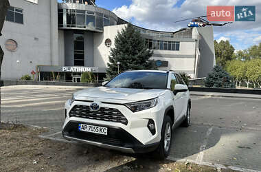 Внедорожник / Кроссовер Toyota RAV4 2018 в Запорожье