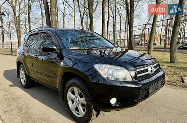 Позашляховик / Кросовер Toyota RAV4 2006 в Києві