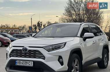 Внедорожник / Кроссовер Toyota RAV4 2019 в Виннице