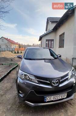 Внедорожник / Кроссовер Toyota RAV4 2015 в Черновцах