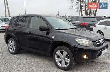 Внедорожник / Кроссовер Toyota RAV4 2007 в Ровно