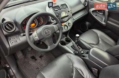 Внедорожник / Кроссовер Toyota RAV4 2007 в Ровно