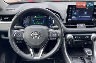 Внедорожник / Кроссовер Toyota RAV4 2021 в Хмельницком