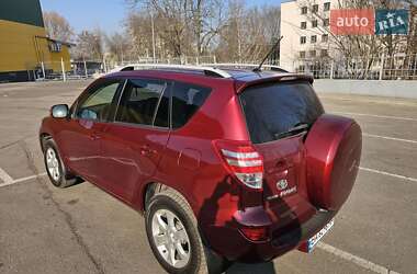 Внедорожник / Кроссовер Toyota RAV4 2010 в 