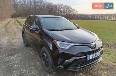 Внедорожник / Кроссовер Toyota RAV4 2017 в Киеве