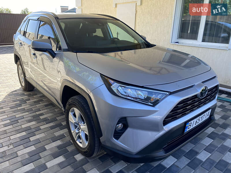 Toyota RAV4 2021