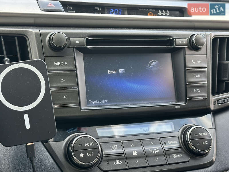 Внедорожник / Кроссовер Toyota RAV4 2014 в Киеве
