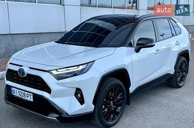 Внедорожник / Кроссовер Toyota RAV4 2023 в Белой Церкви