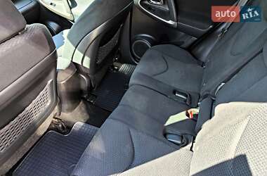 Внедорожник / Кроссовер Toyota RAV4 2006 в 