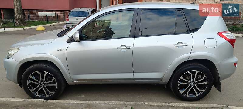 Внедорожник / Кроссовер Toyota RAV4 2009 в Кривом Роге