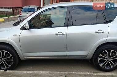 Внедорожник / Кроссовер Toyota RAV4 2009 в 