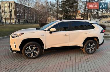 Внедорожник / Кроссовер Toyota RAV4 2021 в 