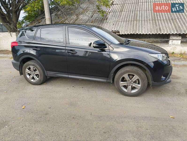 Внедорожник / Кроссовер Toyota RAV4 2015 в Днепре