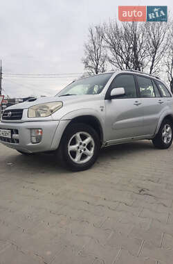 Внедорожник / Кроссовер Toyota RAV4 2002 в Старом Самборе