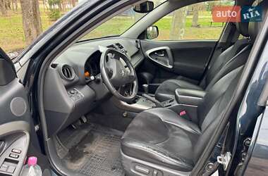 Внедорожник / Кроссовер Toyota RAV4 2011 в 