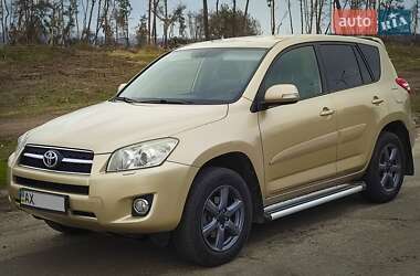 Внедорожник / Кроссовер Toyota RAV4 2009 в 