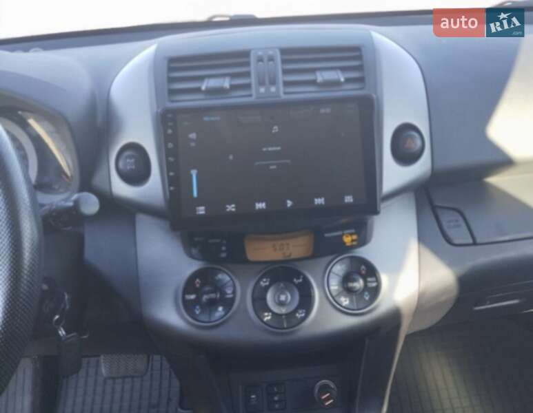 Внедорожник / Кроссовер Toyota RAV4 2010 в Днепре