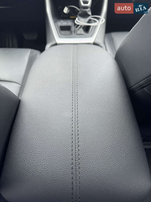 Позашляховик / Кросовер Toyota RAV4 2022 в Вінниці