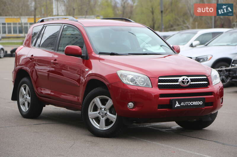 Внедорожник / Кроссовер Toyota RAV4 2006 в Киеве