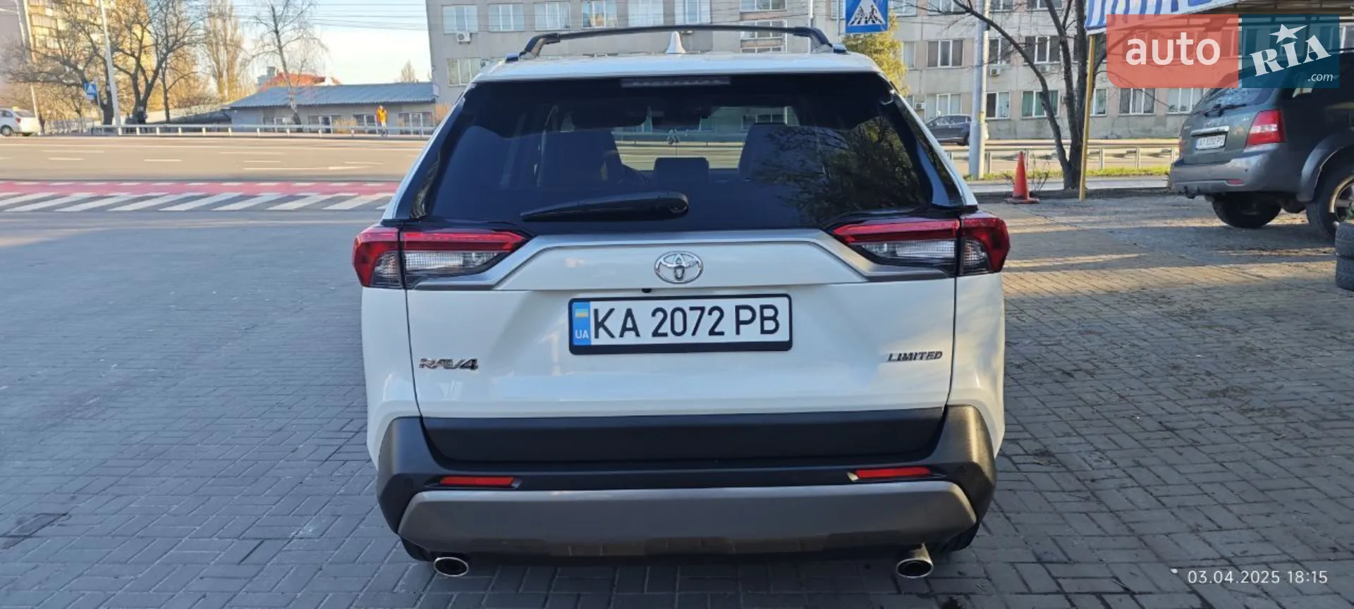 2022 Toyota RAV 4 - мініатюра 6