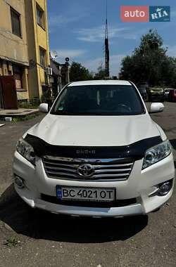 Позашляховик / Кросовер Toyota RAV4 2012 в 