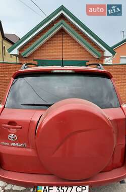 Внедорожник / Кроссовер Toyota RAV4 2008 в 