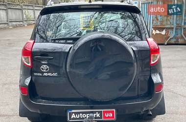 Внедорожник / Кроссовер Toyota RAV4 2006 в 
