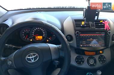 Внедорожник / Кроссовер Toyota RAV4 2008 в 