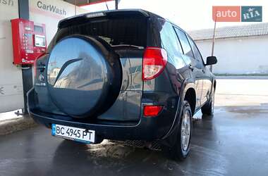 Внедорожник / Кроссовер Toyota RAV4 2008 в 