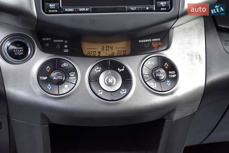 Внедорожник / Кроссовер Toyota RAV4 2010 в Дрогобыче
