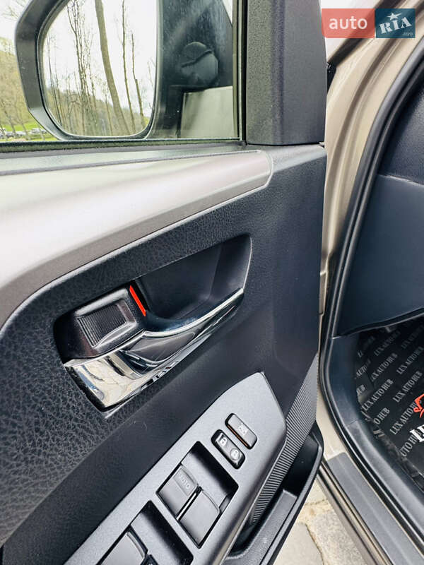 Позашляховик / Кросовер Toyota RAV4 2018 в Києві