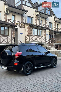 Позашляховик / Кросовер Toyota RAV4 2007 в 