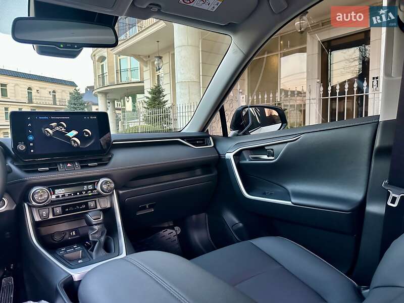 Внедорожник / Кроссовер Toyota RAV4 2025 в Киеве