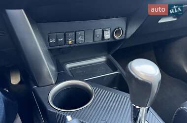 Позашляховик / Кросовер Toyota RAV4 2012 в 