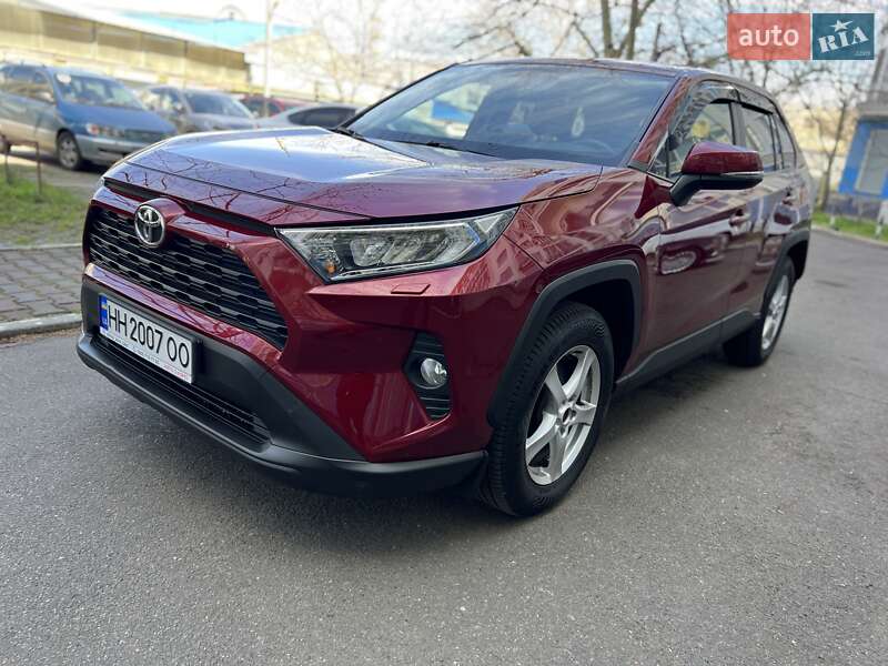 Внедорожник / Кроссовер Toyota RAV4 2019 в Одессе