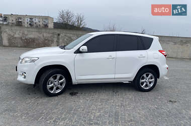 Позашляховик / Кросовер Toyota RAV4 2011 в 