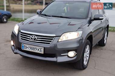 Внедорожник / Кроссовер Toyota RAV4 2010 в 