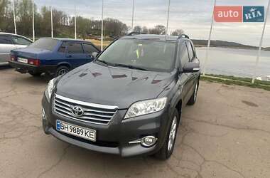 Внедорожник / Кроссовер Toyota RAV4 2010 в 