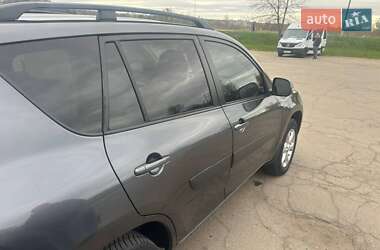 Внедорожник / Кроссовер Toyota RAV4 2010 в 