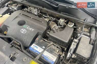 Внедорожник / Кроссовер Toyota RAV4 2010 в 