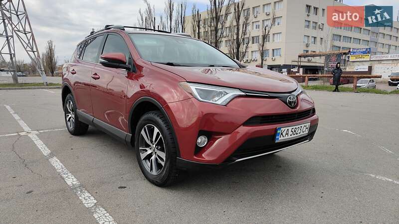 Позашляховик / Кросовер Toyota RAV4 2018 в Києві