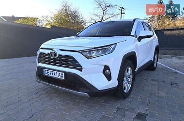 Позашляховик / Кросовер Toyota RAV4 2019 в Чернівцях