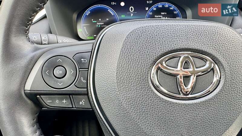 Позашляховик / Кросовер Toyota RAV4 2023 в Чернігові