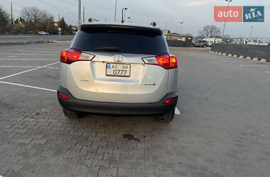 Внедорожник / Кроссовер Toyota RAV4 2013 в 