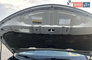 Внедорожник / Кроссовер Toyota RAV4 2013 в 