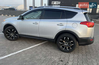 Внедорожник / Кроссовер Toyota RAV4 2013 в 